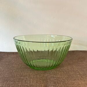 VINTAGE PYREX - 1970s Sculptured Green Tinted Series - 7” Bowl